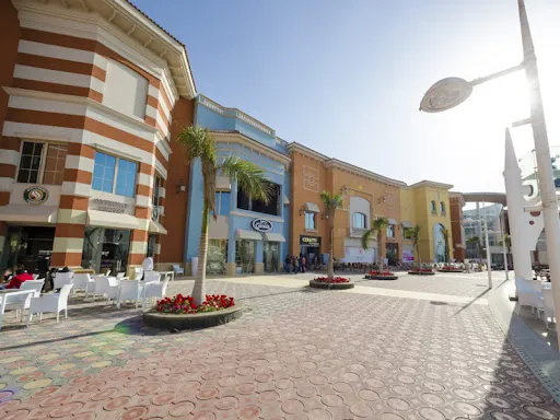 Porto Cairo mall New Cairo Amer Group