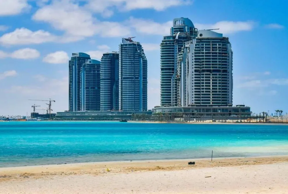 115665-شقة-للبيع-في-بيتش-فرونت-تاورز-21-غرفة--في-العلمين-سيتي-إيدج-للتطوير-العقاري