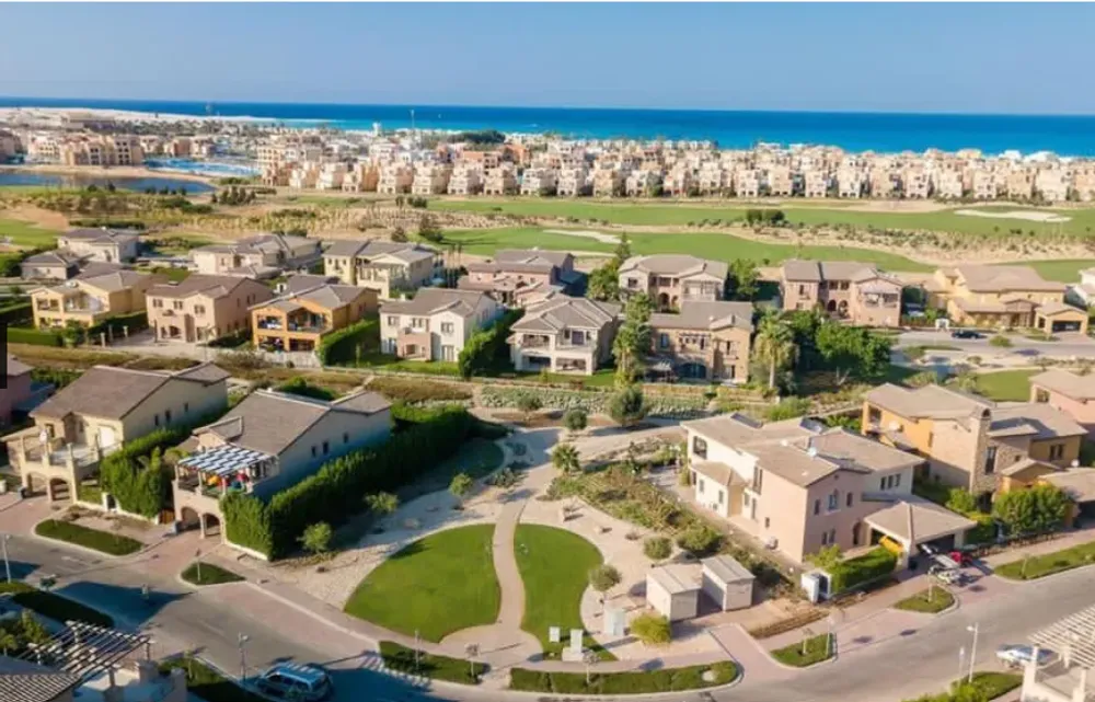 114207-villa-for-sale-in-marassi-with-5-bedrooms-in-sidi-abdel-rahman-by-emaar-misr