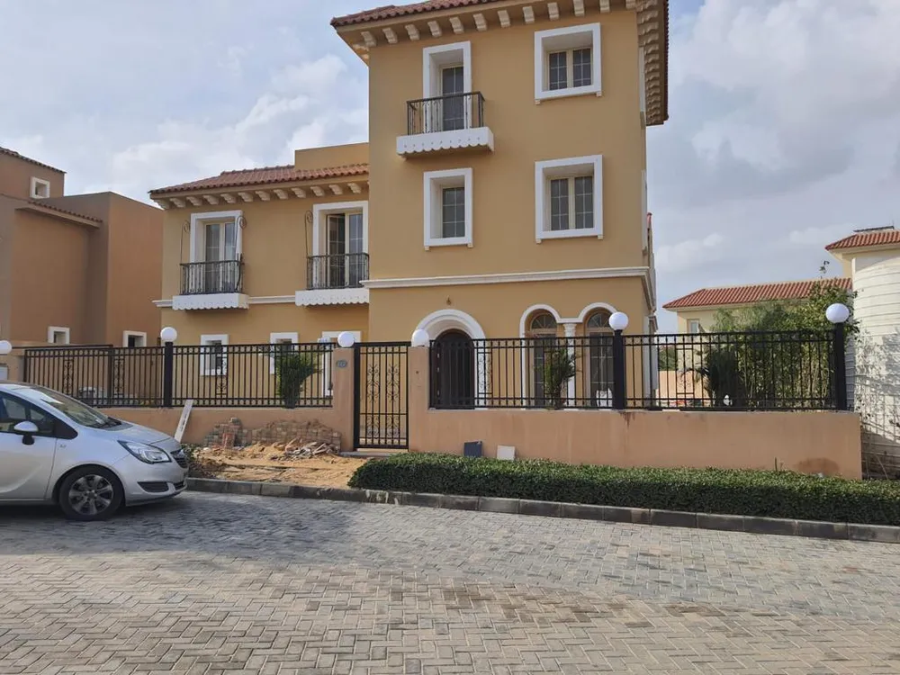 34325-villa-for-sale-in-hyde-park-with-5-bedrooms-in-new-cairo-by-hyde-park