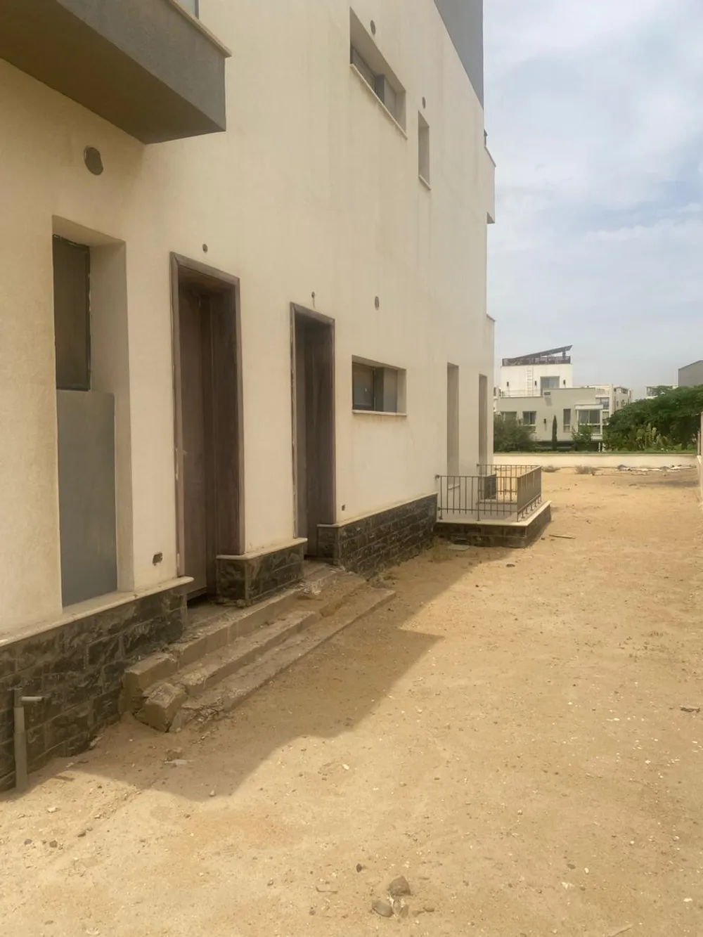 98336-فيلا-للبيع-في-فيليت-6-غرفة-في-جولدن-سكوير-سوديك