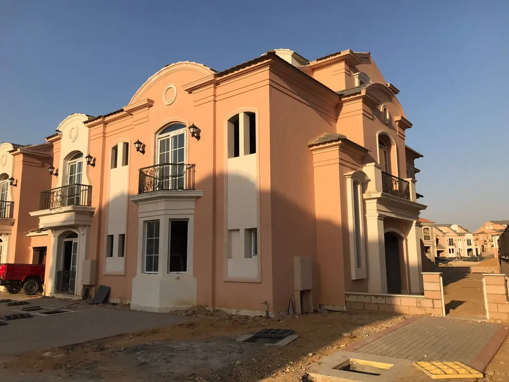 55318-تاون-هاوس-كورنر-للبيع-في-ليان-صبور-بالقاهرة-الجديدة