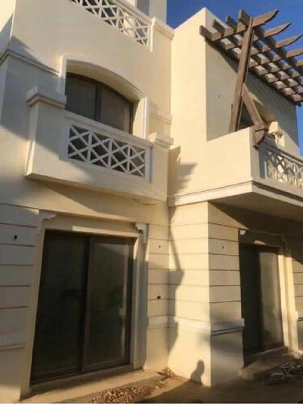 93002-villa-for-sale-in-hyde-park