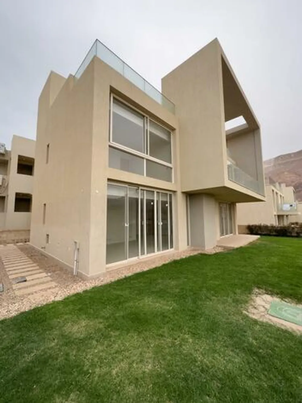 95392-villa-for-sale-in-il-monte-galala